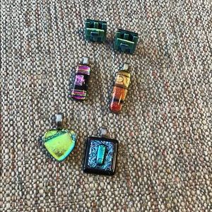 Necklace pendants & earrings